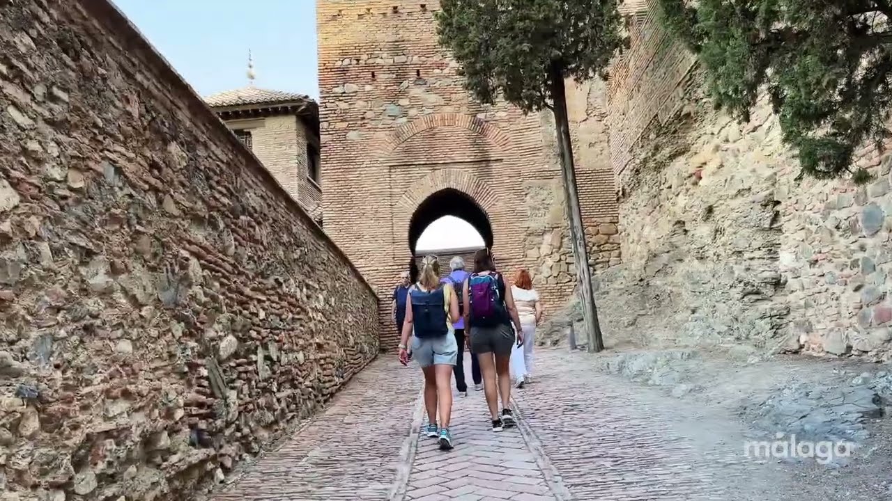 La historia de Málaga: un recorrido por sus raíces y legado